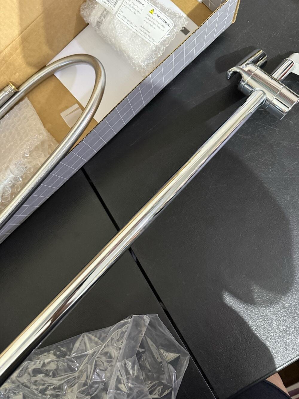 Hansgrohe Vernis Blend S 650 Shower Rail Set Chrome 04969000 Open Box NEW READ